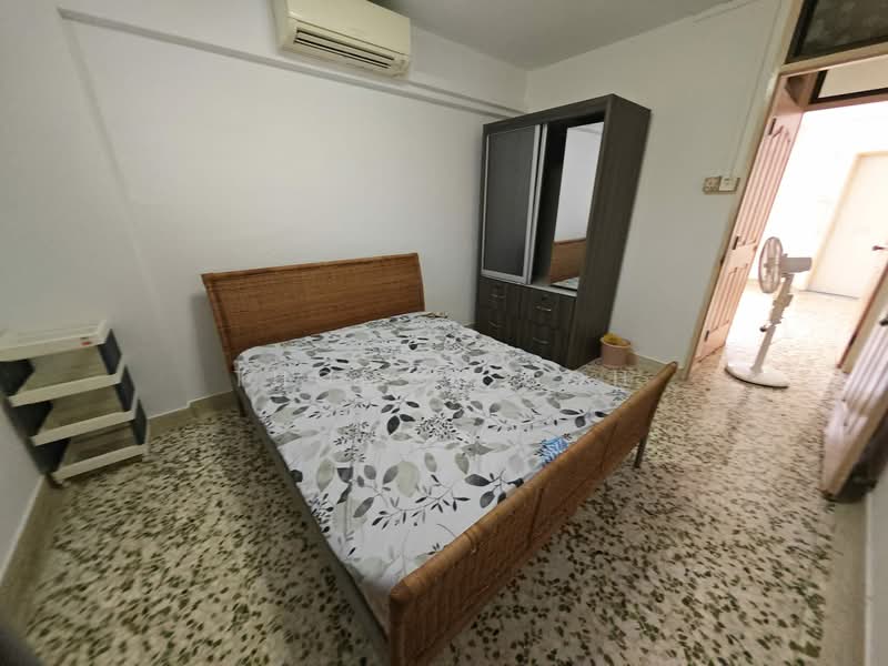 430 Clementi Avenue 3, 430 Clementi Avenue 3, 2 Bedrooms, 721 sqft, HDB Flat For Rent, by Thomas Goh, 500134742 - Bedroom - PropertyGuru.com.sg