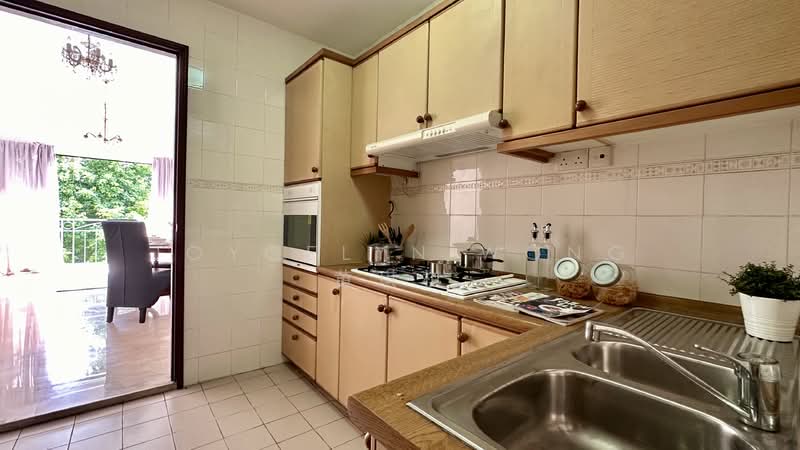 28 Shelford, 28 Shelford Road, 2 Bedrooms, 840 sqft, Condominium For Sale, by Joycelyn Wong 黄琪棋, 500134757 - Kitchen - PropertyGuru.com.sg