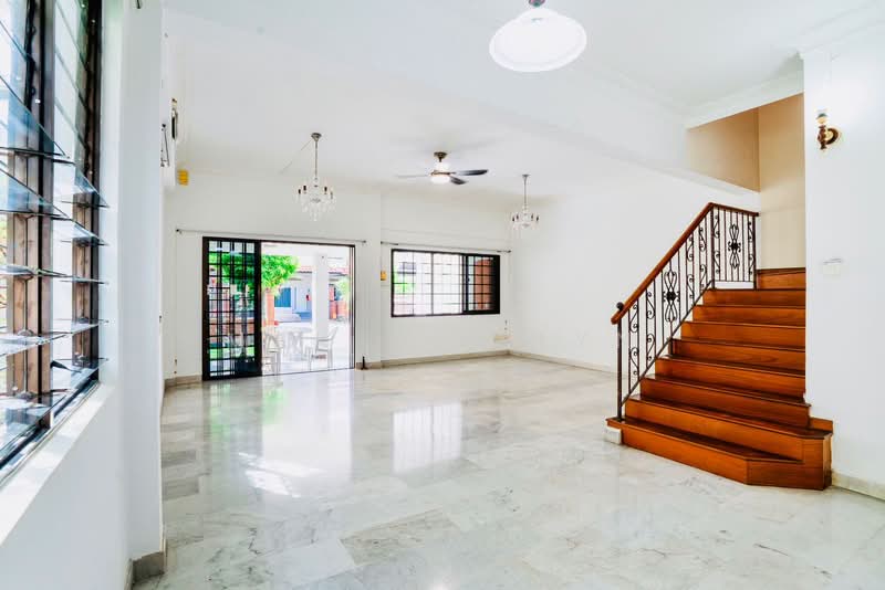 Lorong Stangee, , 4 Bedrooms, 2,000 sqft, Terraced House For Sale, by Mak Hui Lyn, 500134761 - Living Room - PropertyGuru.com.sg