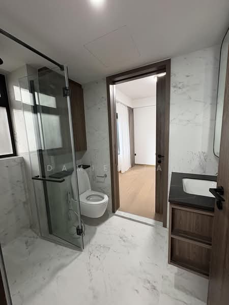 Sceneca Residence, Tanah Merah Kechil Link, 3 Bedrooms, 1,119 sqft, Condominium For Rent, by Damien Tan, 500134764 - Bathroom - PropertyGuru.com.sg