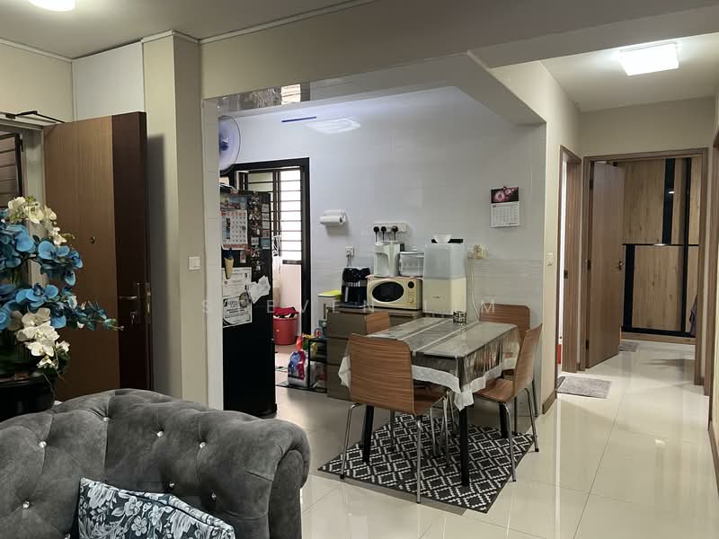 468A Bukit Batok West Avenue 9, 468A Bukit Batok West Avenue 9, 2 Bedrooms, 732 sqft, HDB Flat For Sale, by Steven Lim, 500134770 - Kitchen - PropertyGuru.com.sg
