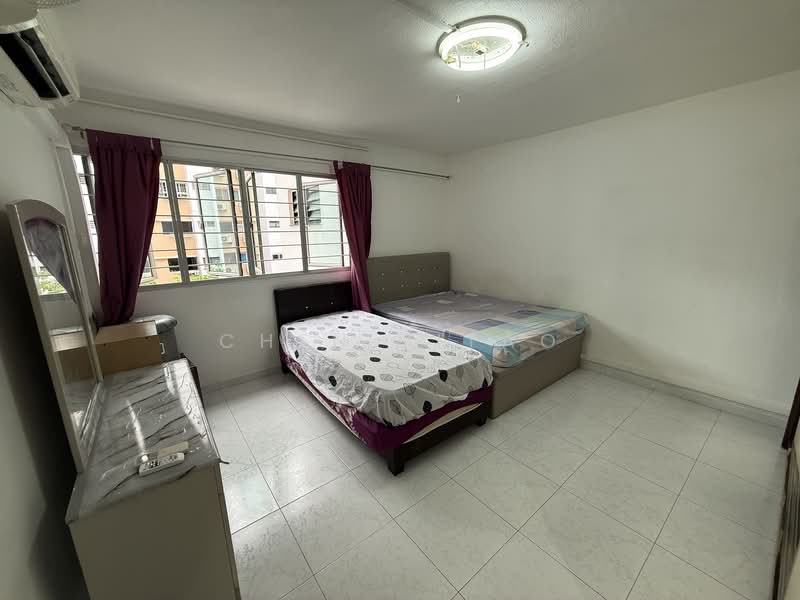 527 Hougang Avenue 6, 527 Hougang Avenue 6, 3 Bedrooms, 1,302 sqft, HDB Flat For Sale, by Chen Yitao, 500134782 - Bedroom - PropertyGuru.com.sg