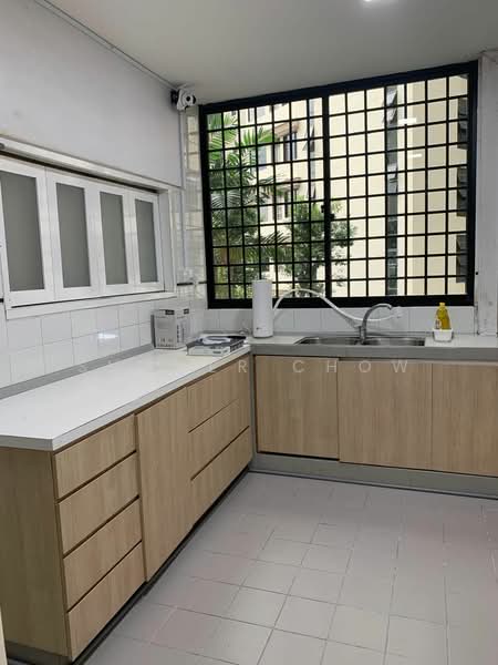 Avon Park, 1 Youngberg Terrace, Room Rental, 100 sqft, Condominium For Rent, by Summer Chow, 500134786 - Kitchen - PropertyGuru.com.sg