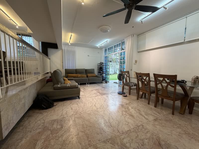 Thomson Hill Estate, Thomson Hills Drive, 4 Bedrooms, 3,000 sqft, Corner Terrace For Sale, by Zann Leow, 500134787 - Living Room - PropertyGuru.com.sg