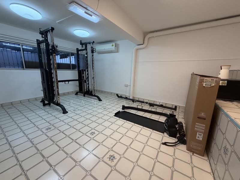 Thomson Hill Estate, Thomson Hills Drive, 4 Bedrooms, 3,000 sqft, Corner Terrace For Sale, by Zann Leow, 500134787 - Basement Room - PropertyGuru.com.sg