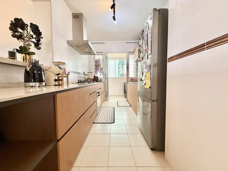 671A Edgefield Plains, 671A Edgefield Plains, 3 Bedrooms, 969 sqft, HDB Flat For Sale, by Syahir ., 500134789 - Kitchen - PropertyGuru.com.sg