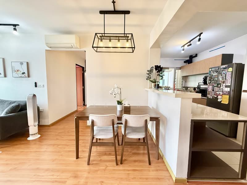 671A Edgefield Plains, 671A Edgefield Plains, 3 Bedrooms, 969 sqft, HDB Flat For Sale, by Syahir ., 500134789 - Dining Room - PropertyGuru.com.sg