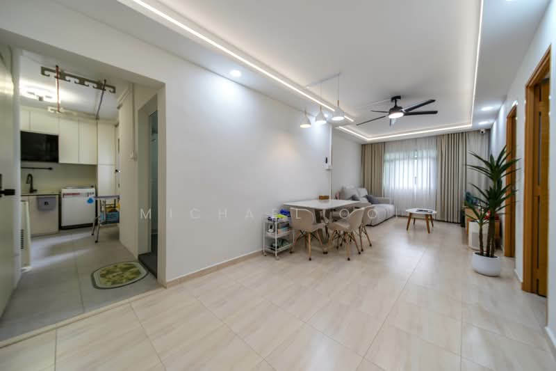 665 Woodlands Ring Road, 665 Woodlands Ring Road, 3 Bedrooms, 915 sqft, HDB Flat For Sale, by Michael Ooi, 500134806 - Living Room - PropertyGuru.com.sg