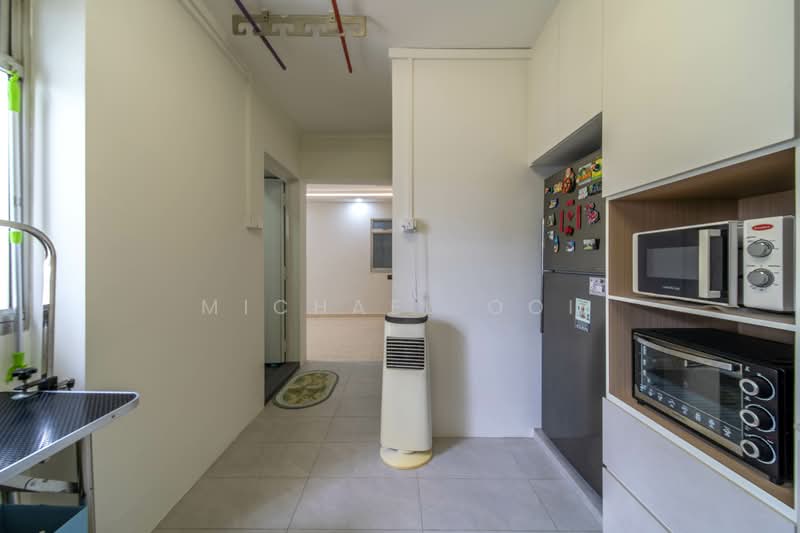 665 Woodlands Ring Road, 665 Woodlands Ring Road, 3 Bedrooms, 915 sqft, HDB Flat For Sale, by Michael Ooi, 500134806 - Kitchen - PropertyGuru.com.sg