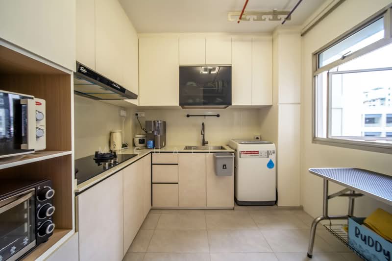 665 Woodlands Ring Road, 665 Woodlands Ring Road, 3 Bedrooms, 915 sqft, HDB Flat For Sale, by Michael Ooi, 500134806 - Kitchen - PropertyGuru.com.sg
