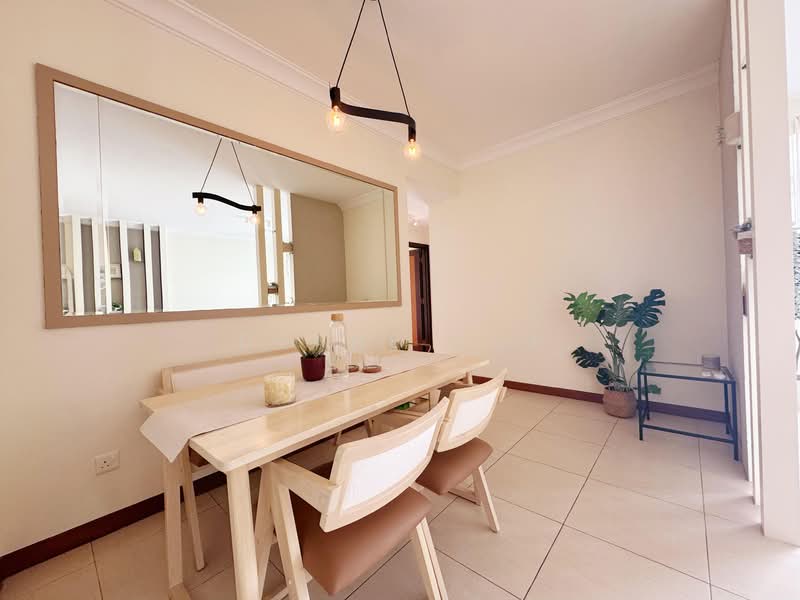 Casablanca, 21 Rosewood Drive, 3 Bedrooms, 1,119 sqft, Condominium For Rent, by Deane Cui, 500134807 - Dining Room - PropertyGuru.com.sg
