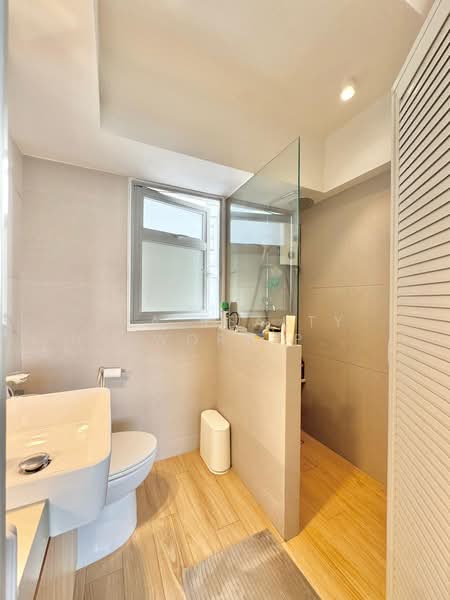 622A Tampines Avenue 12, 622A Tampines Avenue 12, 3 Bedrooms, 1,216 sqft, HDB Flat For Sale, by Phoebe, 500134820 - Bathroom - PropertyGuru.com.sg