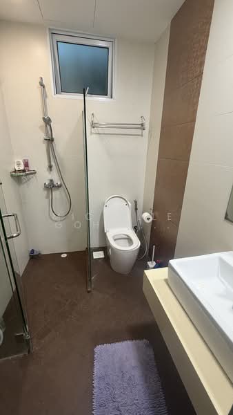 Jalan jurong kechil, Jalan jurong kechil, 6 Bedrooms, 4,800 sqft, Corner Terrace For Sale, by Michelle Goh Yeng Yeng, 500134826 - Bathroom - PropertyGuru.com.sg