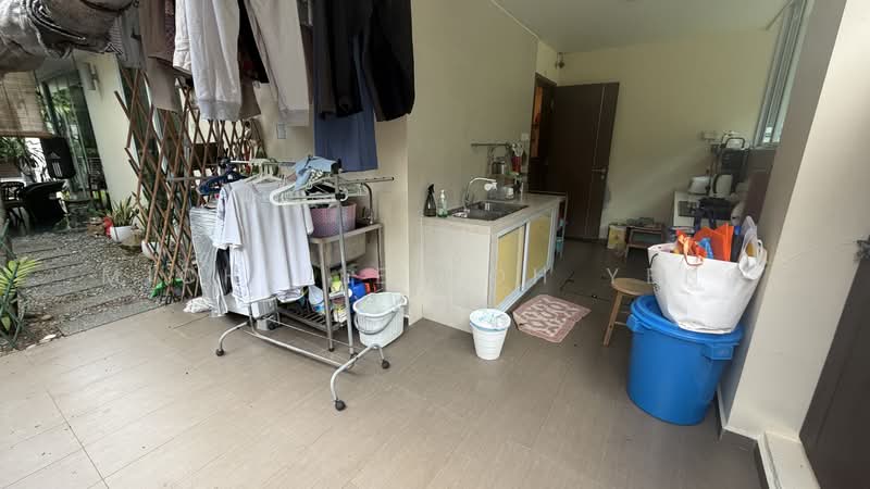 Jalan jurong kechil, Jalan jurong kechil, 6 Bedrooms, 4,800 sqft, Corner Terrace For Sale, by Michelle Goh Yeng Yeng, 500134826 - Exterior - PropertyGuru.com.sg