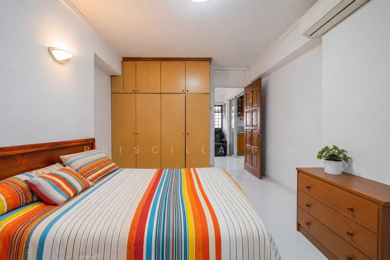82 Lorong 4 Toa Payoh, 82 Lorong 4 Toa Payoh, 3 Bedrooms, 1,119 sqft, HDB Flat For Sale, by Priscilla Loh, 500134837 - Bedroom - PropertyGuru.com.sg