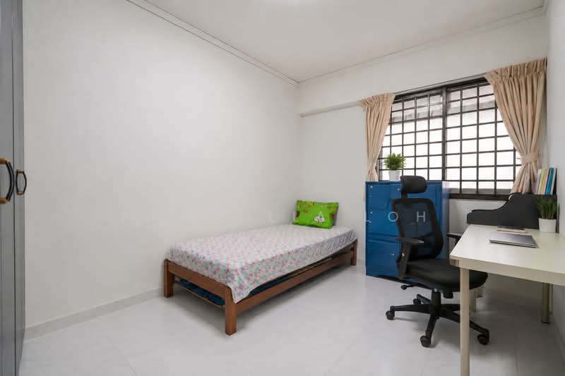 82 Lorong 4 Toa Payoh, 82 Lorong 4 Toa Payoh, 3 Bedrooms, 1,119 sqft, HDB Flat For Sale, by Priscilla Loh, 500134837 - Bedroom - PropertyGuru.com.sg
