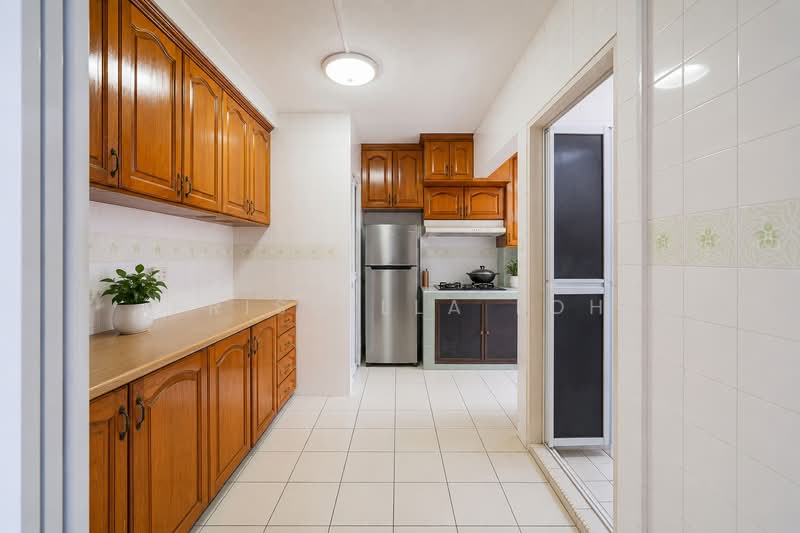 82 Lorong 4 Toa Payoh, 82 Lorong 4 Toa Payoh, 3 Bedrooms, 1,119 sqft, HDB Flat For Sale, by Priscilla Loh, 500134837 - Kitchen - PropertyGuru.com.sg
