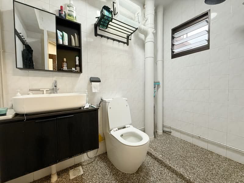 663B Jurong West Street 65, 663B Jurong West Street 65, 2 Bedrooms, 1,184 sqft, HDB Flat For Rent, by Finn Lim 林毅桀, 500134856 - Bathroom - PropertyGuru.com.sg