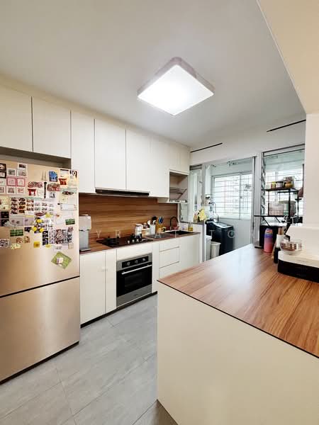 353A Anchorvale Lane, 353A Anchorvale Lane, 3 Bedrooms, 1,001 sqft, HDB Flat For Sale, by Asyraaf TCR, 500134868 - Kitchen - PropertyGuru.com.sg
