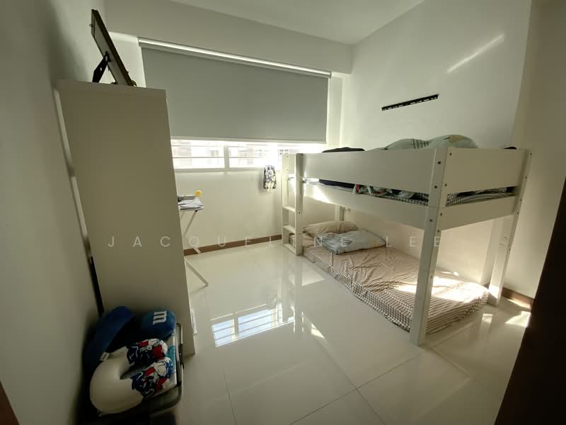 450C Bukit Batok West Avenue 6, 450C Bukit Batok West Avenue 6, 3 Bedrooms, 1,001 sqft, HDB Flat For Sale, by Jacqueline Lee, 500134879 - Bedroom - PropertyGuru.com.sg
