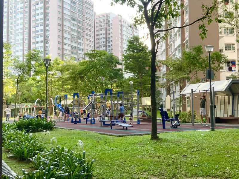 450C Bukit Batok West Avenue 6, 450C Bukit Batok West Avenue 6, 3 Bedrooms, 1,001 sqft, HDB Flat For Sale, by Jacqueline Lee, 500134879 - Exterior - PropertyGuru.com.sg