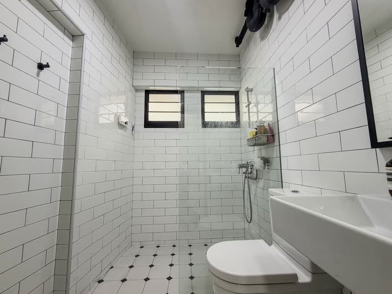 765 Bedok Reservoir View, 765 Bedok Reservoir View, 3 Bedrooms, 1,130 sqft, HDB Flat For Sale, by Jolene See, 500134886 - Bathroom - PropertyGuru.com.sg
