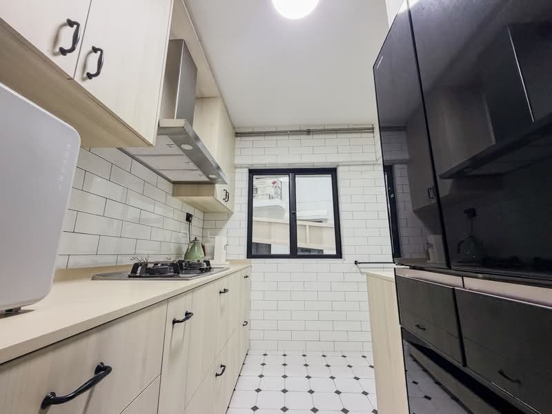 765 Bedok Reservoir View, 765 Bedok Reservoir View, 3 Bedrooms, 1,130 sqft, HDB Flat For Sale, by Jolene See, 500134886 - Kitchen - PropertyGuru.com.sg