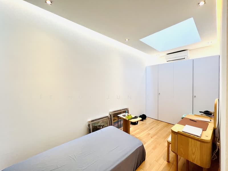 Eng Kong Park, Eng Kong Road, 5 Bedrooms, 1,985 sqft, Terraced House For Rent, by Lee Hui Jun (Joy), 500134891 - Bedroom - PropertyGuru.com.sg
