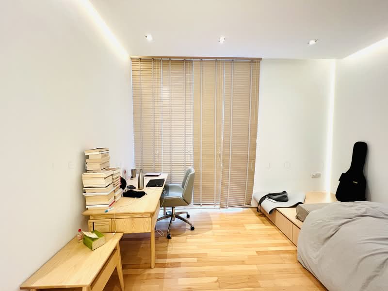 Eng Kong Park, Eng Kong Road, 5 Bedrooms, 1,985 sqft, Terraced House For Rent, by Lee Hui Jun (Joy), 500134891 - Study - PropertyGuru.com.sg
