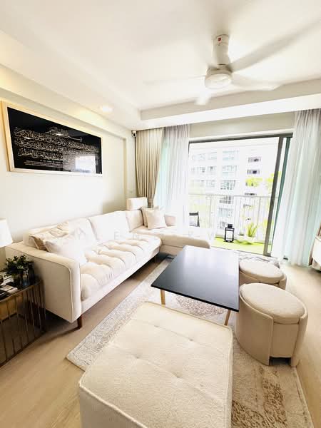 678B Punggol Drive, 678B Punggol Drive, 4 Bedrooms, 1,163 sqft, HDB Flat For Sale, by Mylene Kwan, 500134892 - Living Room - PropertyGuru.com.sg