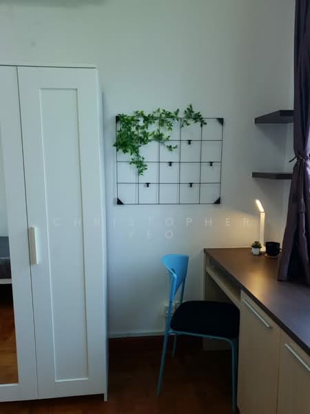 Parc Oasis, 41 Jurong East Avenue 1, Room Rental, 100 sqft, Condominium For Rent, by Christopher Yeo, 500134898 - Study - PropertyGuru.com.sg