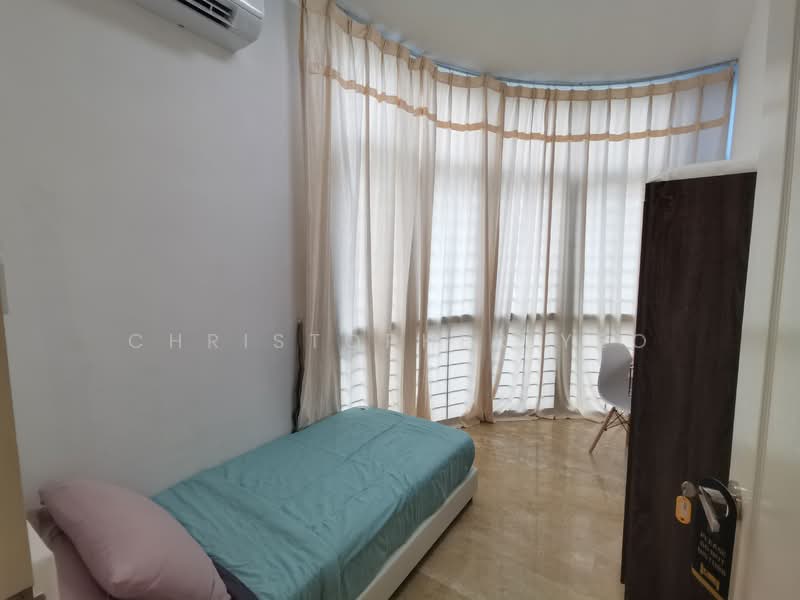 Parc Oasis, 41 Jurong East Avenue 1, Room Rental, 100 sqft, Condominium For Rent, by Christopher Yeo, 500134898 - Partition room with full height window - PropertyGuru.com.sg
