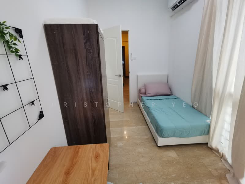 Parc Oasis, 41 Jurong East Avenue 1, Room Rental, 100 sqft, Condominium For Rent, by Christopher Yeo, 500134898 - Partition room with door view - PropertyGuru.com.sg