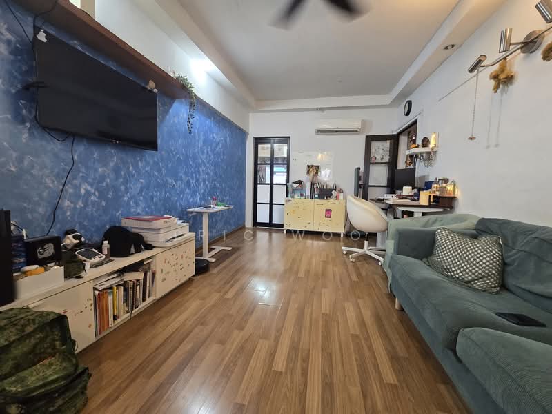 267 Tampines Street 21, 267 Tampines Street 21, 2 Bedrooms, 807 sqft, HDB Flat For Sale, by Eric Woo, 500134904 - Living Room - PropertyGuru.com.sg