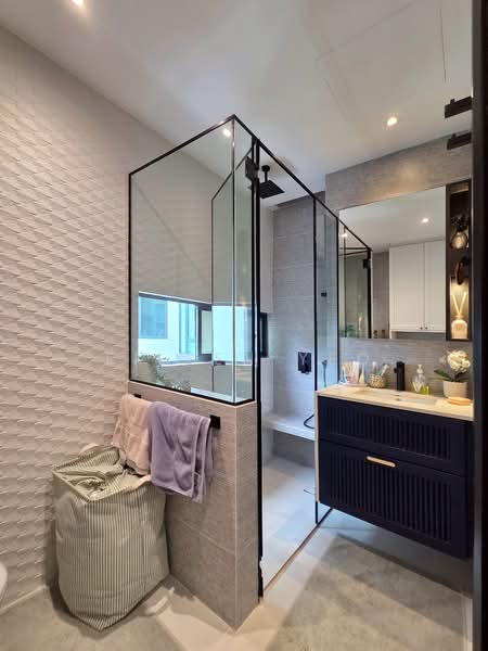 Espa, 10 Cashew Road, 4 Bedrooms, 1,206 sqft, Condominium For Sale, by Eileen Yeo, 500134913 - Bathroom - PropertyGuru.com.sg