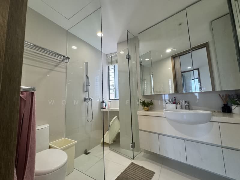d'Leedon (Former Farrer Court), 11 Leedon Heights, 4 Bedrooms, 1,615 sqft, Condominium For Rent, by Wong Siew Lan, 500134930 - Bathroom - PropertyGuru.com.sg