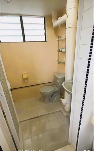 512 West Coast Drive, 512 West Coast Drive, 3 Bedrooms, 990 sqft, HDB Flat For Rent, by Ben Lau, 500134932 - Bathroom - PropertyGuru.com.sg