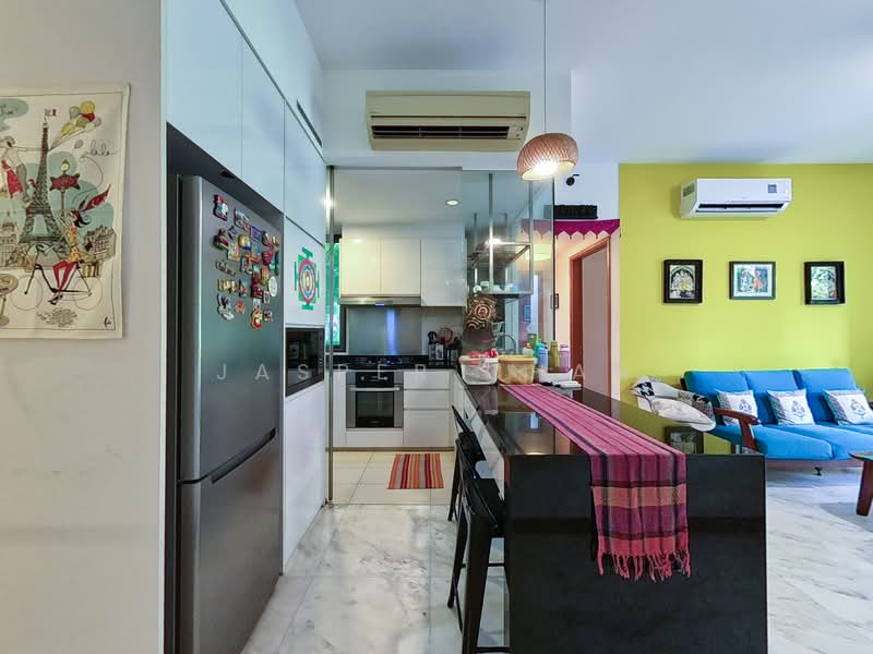 Waterfront Isle, 736 Bedok Reservoir Road, 2 Bedrooms, 980 sqft, Condominium For Sale, by Jasper Chan, 500134933 - Kitchen - PropertyGuru.com.sg