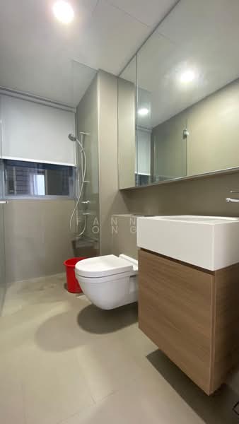 Echelon, 7 Alexandra View, 3 Bedrooms, 861 sqft, Condominium For Rent, by Fanny Ong, 500134942 - Bathroom - PropertyGuru.com.sg