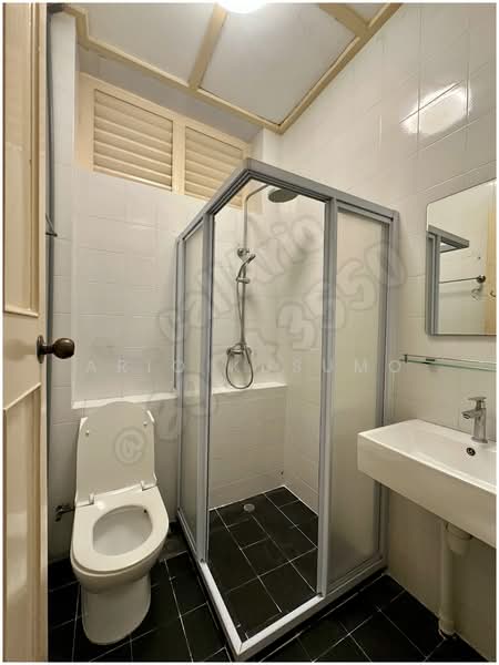 Townerville, McNair Road, 3 Bedrooms, 2,424 sqft, Conservation House For Rent, by Ario Kusumo, 500134947 - Bathroom (2F) - PropertyGuru.com.sg