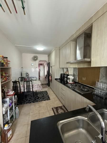 108 Gangsa Road, 108 Gangsa Road, 3 Bedrooms, 1,108 sqft, HDB Flat For Sale, by Kamal Karim, 500134949 - Kitchen - PropertyGuru.com.sg