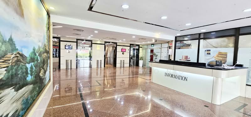 Fortune Centre, 190 Middle Road, 3,229 sqft, Office For Rent, by Joshua Wong, 500134956 - Lobby - CommercialGuru.com.sg