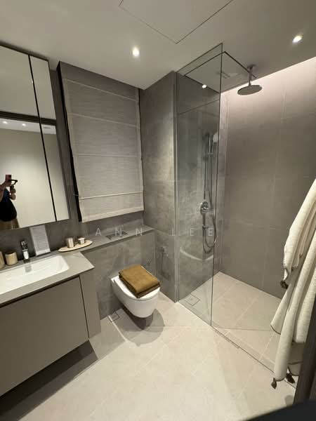Canberra Residences, 501 Canberra Drive, 4 Bedrooms, 1,163 sqft, Condominium For Sale, by Ann Lee, 500134960 - Bathroom - PropertyGuru.com.sg