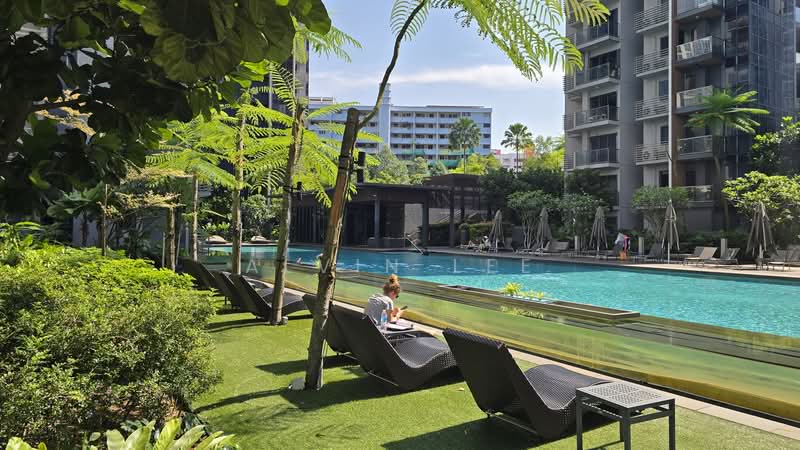 Lake Grande, 2 Jurong Lake Link, 2 Bedrooms, 721 sqft, Condominium For Sale, by Alvin Lee, 500134964 - Pool - PropertyGuru.com.sg