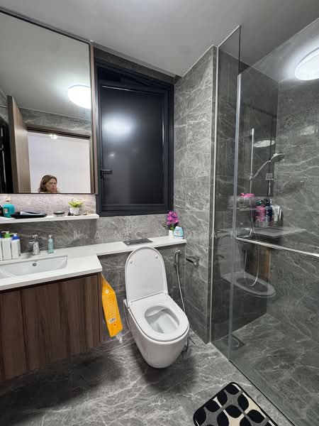 Lentor Modern, Lentor Central, 3 Bedrooms, 990 sqft, Condominium For Sale, by Nancy Tan, 500134967 - Bathroom - PropertyGuru.com.sg