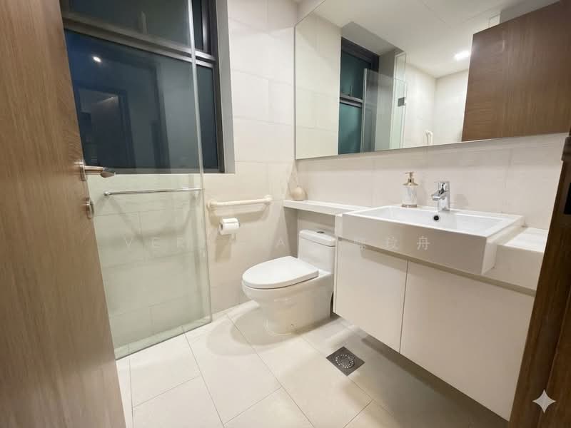 The Topiary, 11 Fernvale Lane, 3 Bedrooms, 1,259 sqft, Executive Condominium For Sale, by Vern Tan 陈玟舟, 500134970 - Common bathroom - PropertyGuru.com.sg