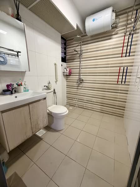 415D Northshore Drive, 415D Northshore Drive, 3 Bedrooms, 1,022 sqft, HDB Flat For Sale, by Ridzwan Iqbal, 500134976 - Bathroom - PropertyGuru.com.sg