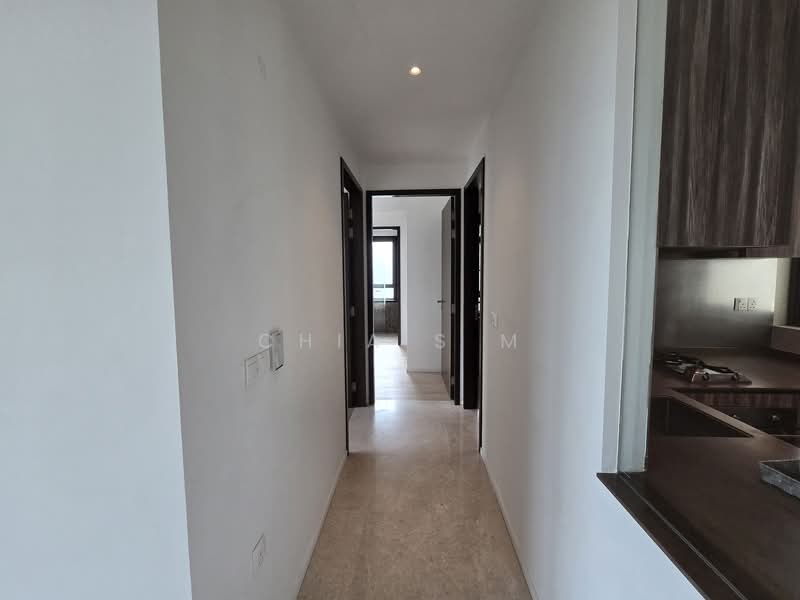Principal Garden, 91 Prince Charles Crescent, 2 Bedrooms, 786 sqft, Condominium For Rent, by Chia S M, 500134977 - Corridor - PropertyGuru.com.sg