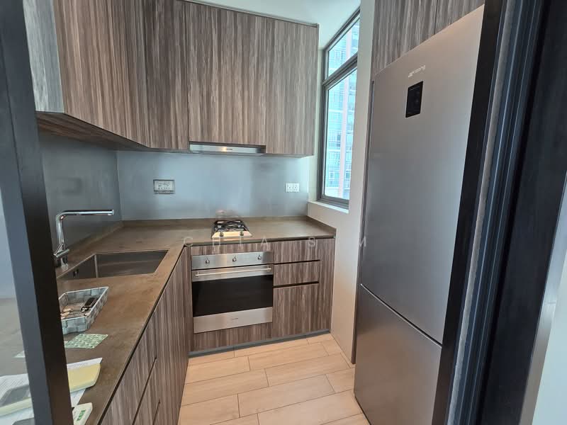 Principal Garden, 91 Prince Charles Crescent, 2 Bedrooms, 786 sqft, Condominium For Rent, by Chia S M, 500134977 - Kitchen - PropertyGuru.com.sg