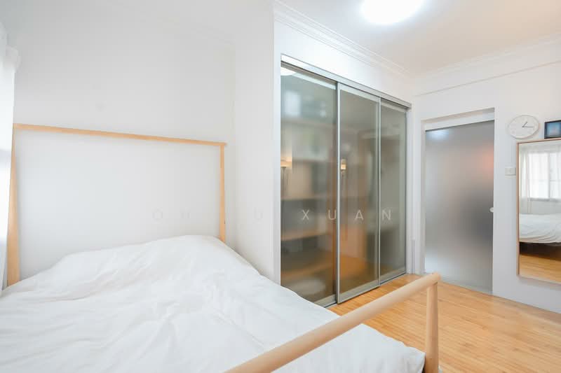 Villa Des Flores, 125 Whitley Road, 2 Bedrooms, 1,572 sqft, Condominium For Sale, by Oh Yu Xuan, 500134981 - Bedroom - PropertyGuru.com.sg